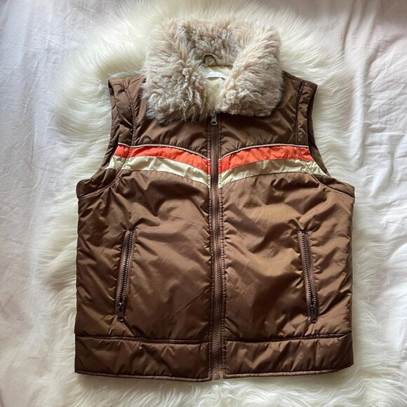 Charlotte Russe Retro Puffer Vest - Picture 1 of 7